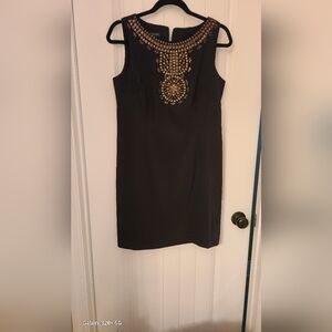 Elegant Black and Gold Sleeveless Dress